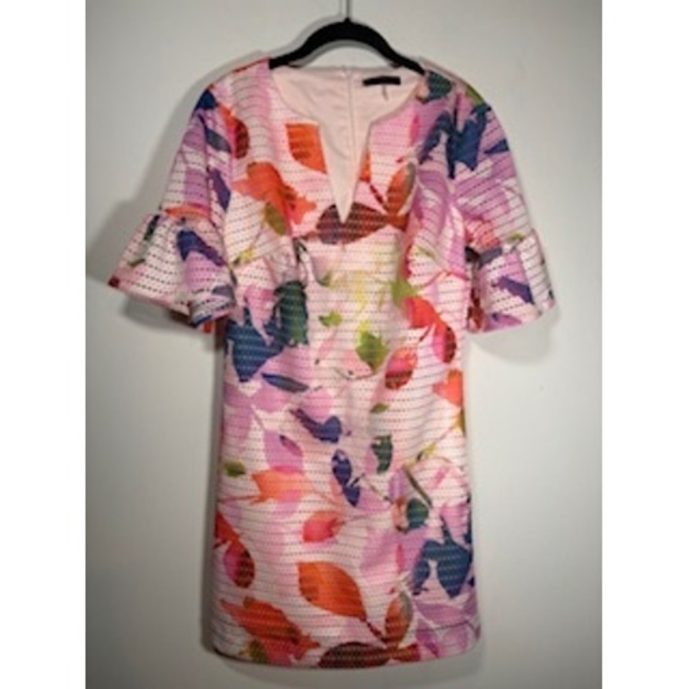 TRINA‎ TURK Jacqueline Watercolor Dress 8 Pink Floral Bell Sleeve Shift Wedding